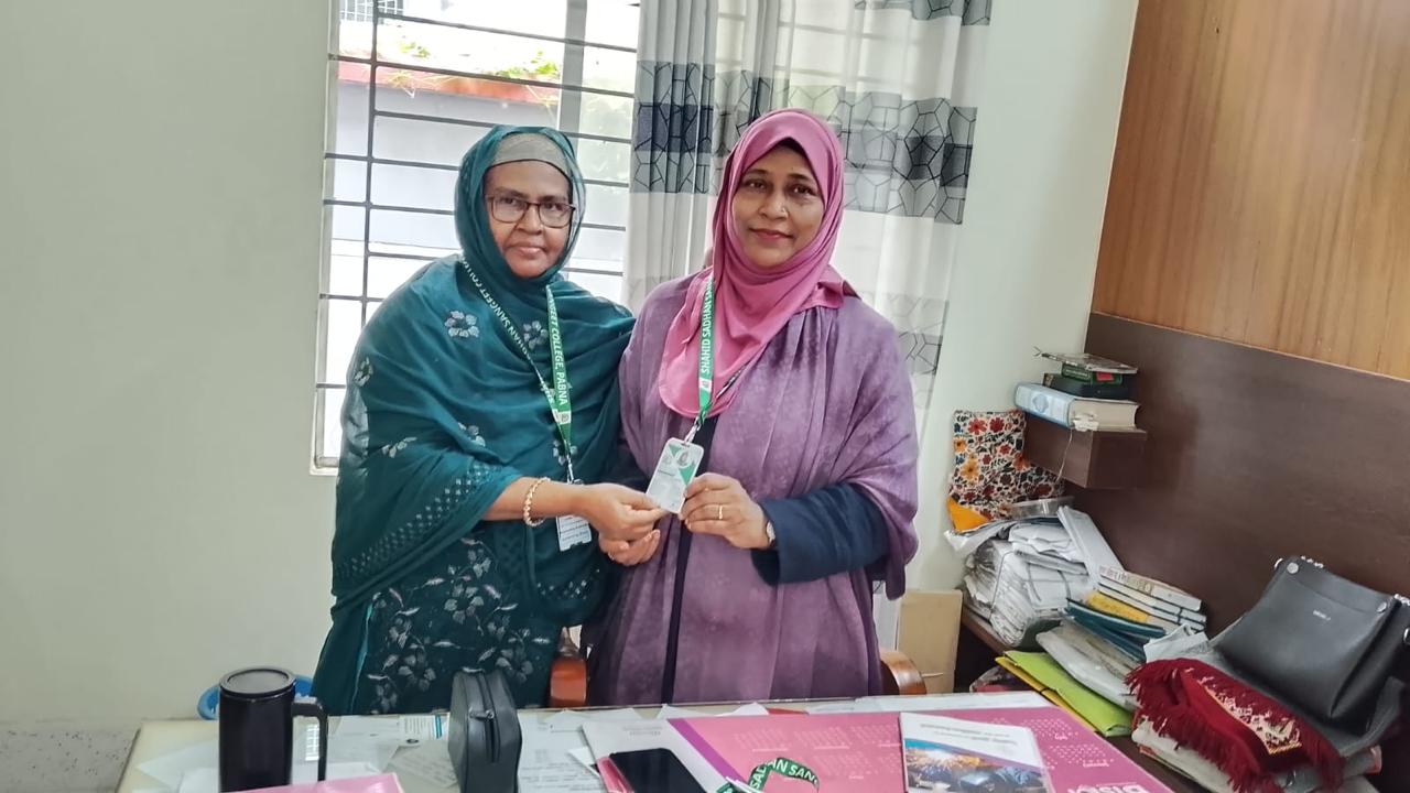 শিক্ষক ও কর্মকর্তা-কর্মচারীদের অফিসিয়াল আইডি কার্ড বিতরণ অনুষ্ঠান – ২০২৬