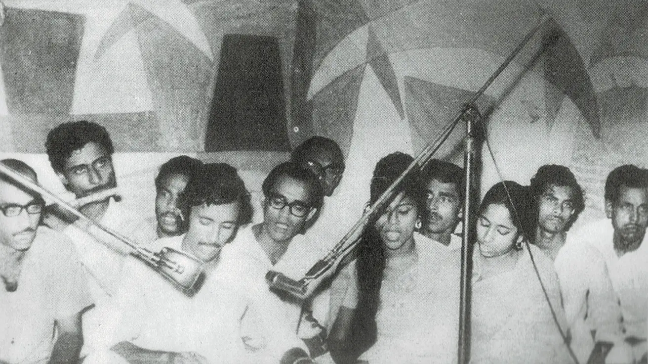 ১৯৭২ সালে শহীদ সাধন সঙ্গীত মহাবিদ্যালয়ের উদ্বোধনী অনুষ্ঠান